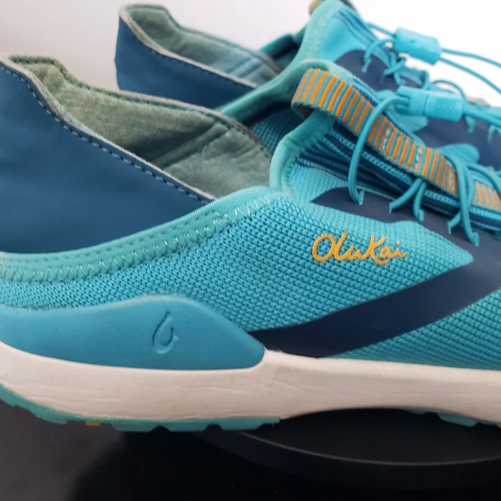 OluKai women miki